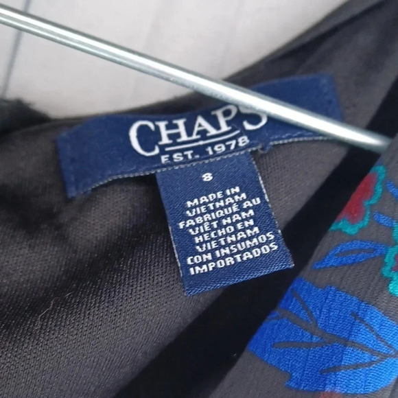 Chaps floral V-neck dress - Picture 8 of 10